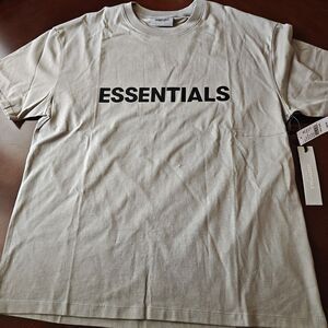 Fear of God Essentials NWT SS20 T-Shirt Oversized Moss Men’s M PacSun Authentic